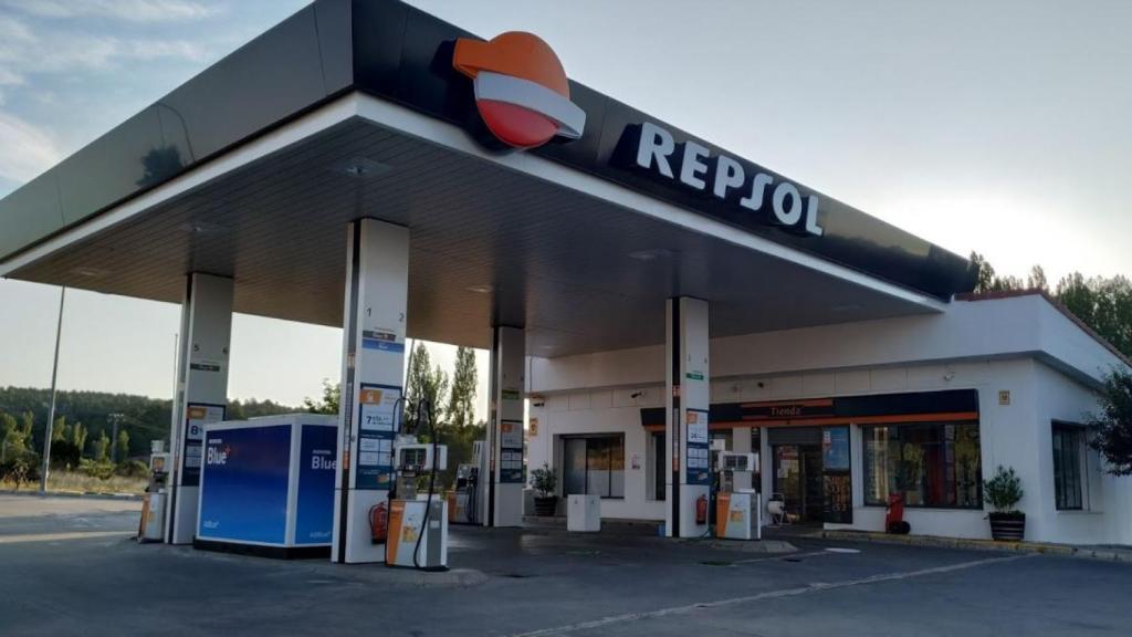 The service station where the woman was found.