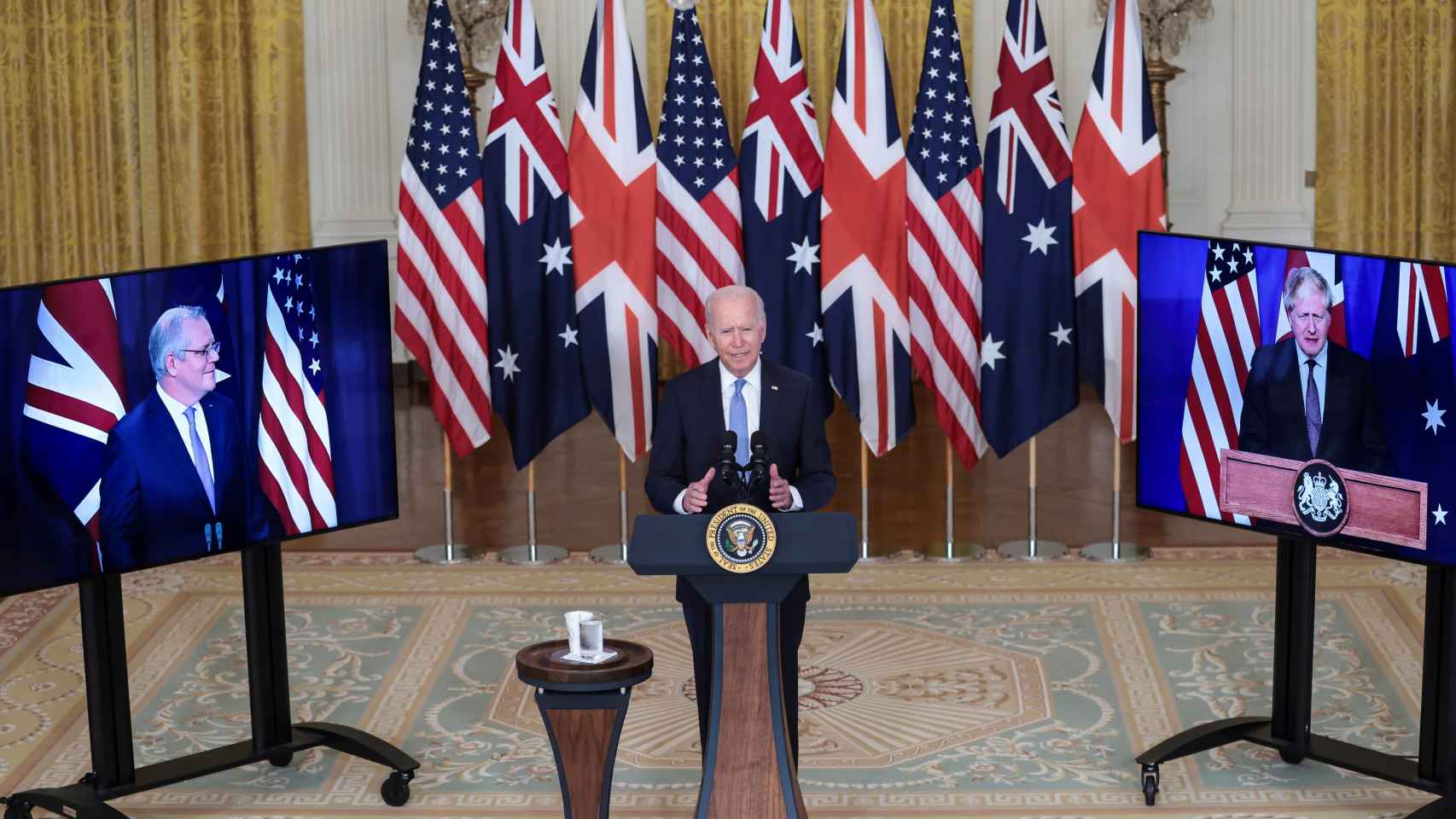 Joe Biden en rueda de prensa con los primeros ministros de Australia, Scott Morrison, y Reino Unido, Boris Johnson.