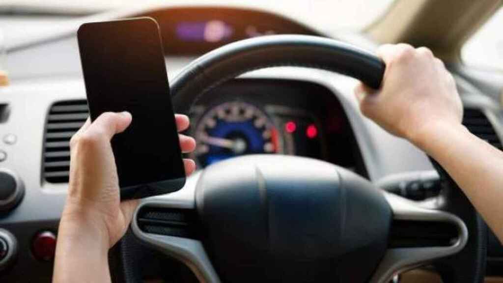 Until September 22, the DGT will further monitor distractions at the wheel.