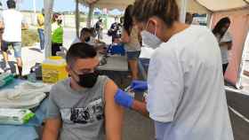 Casi 26.000 personas se han vacunado sin cita en la Comunidad Valenciana: lista de centros para esta semana.