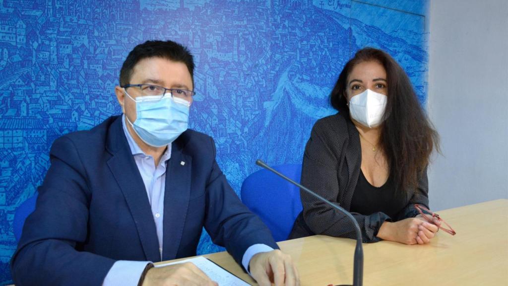 Teo García, concejal de Cultura, y Mar Álvarez, concejal de Turismo