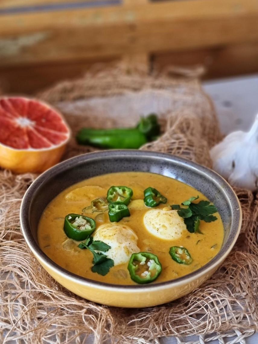 Huevos al curry, una receta india humilde y deliciosa