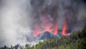 Foto de 19 de septiembre de la erupción volcánica en los alrededores de Las Manchas, en El Paso (La Palma).  Foto: SINC