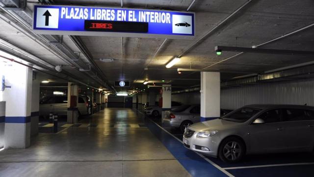 Imagen de archivo de uno de los aparcamientos municipales de Málaga.