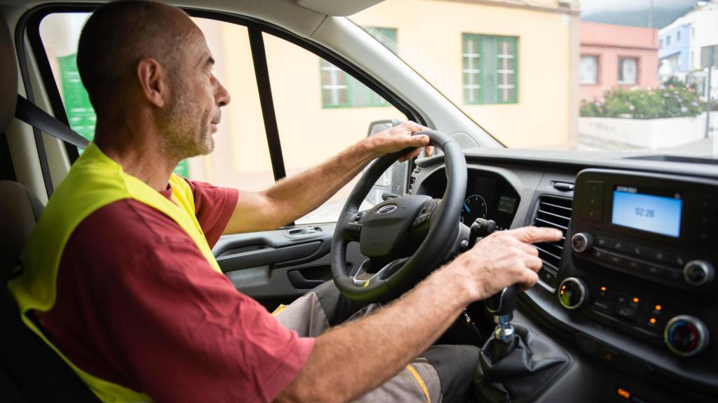 Pablo drives his van, always below 50 kilometers per hour.