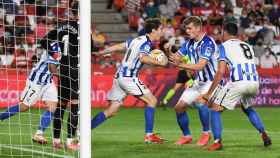 La Real Sociedad celebra su gol ante el Granada