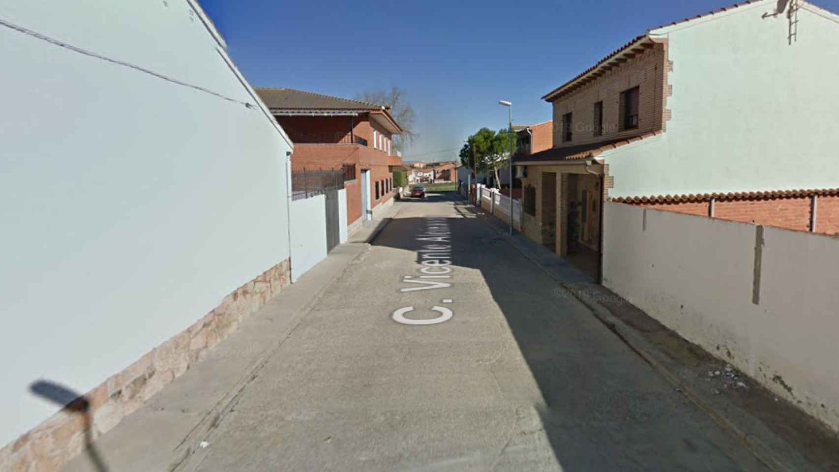 Calle Vicente Aleixandre de Novés. Foto: Google.