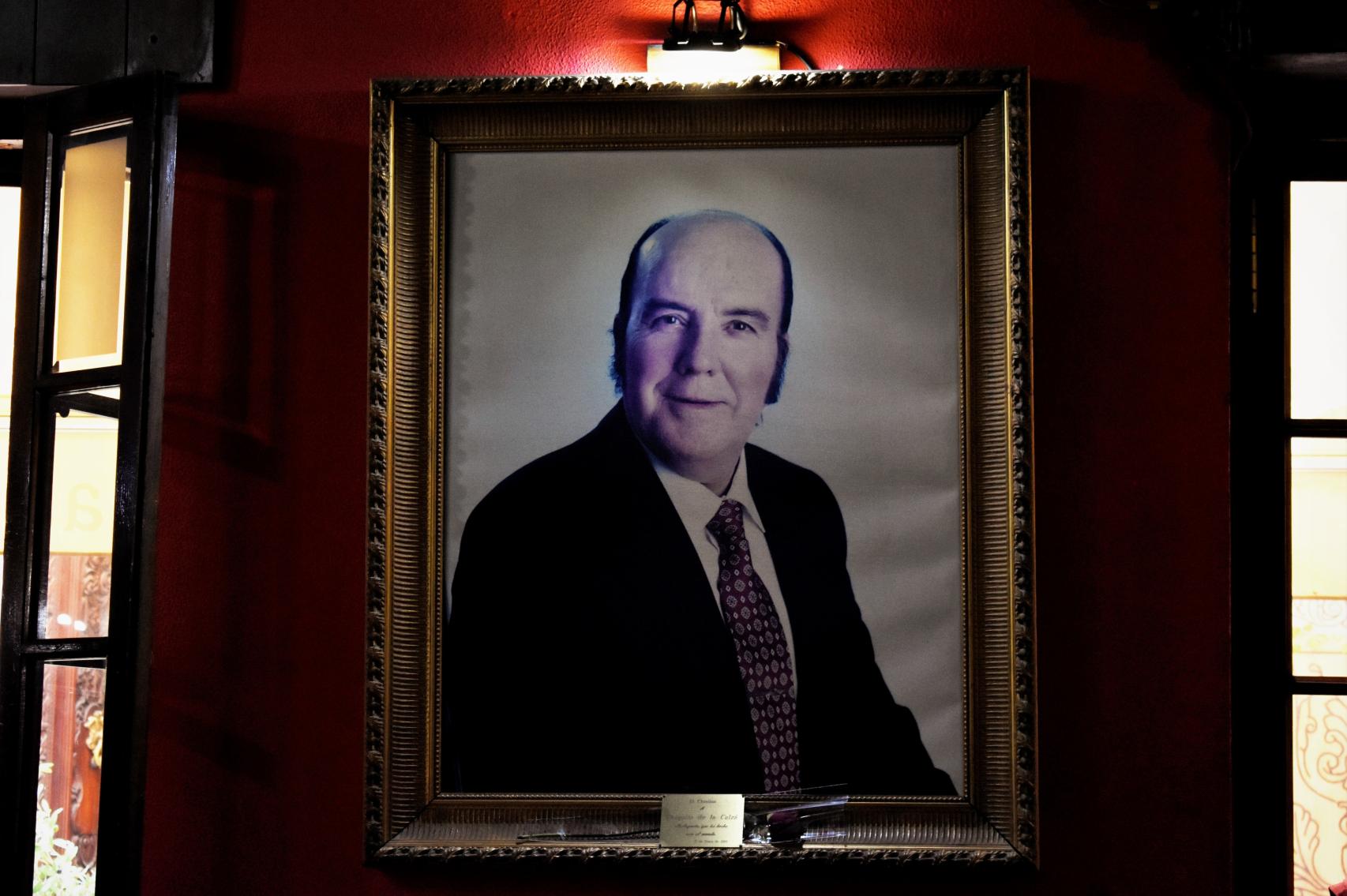 El retrato de Chiquito de la Calzada cuelga de una de sus paredes desde hace 20 años.