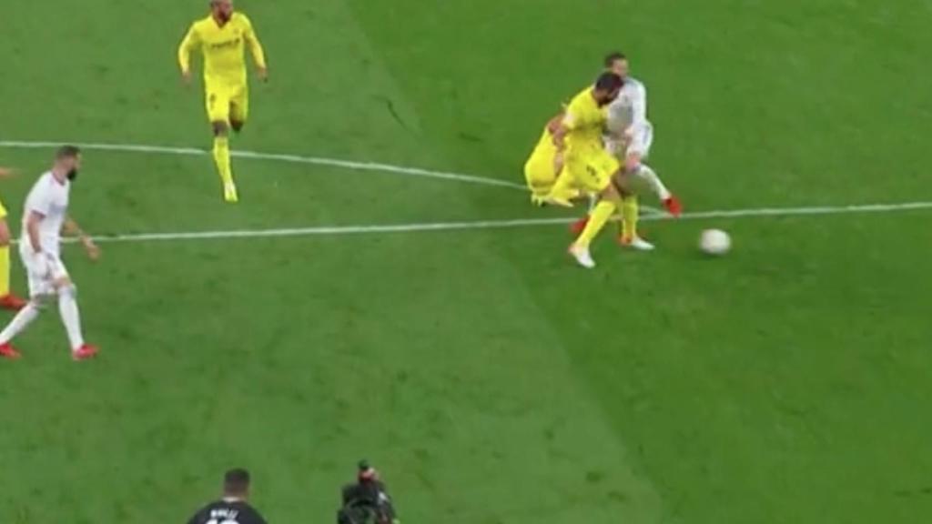 Penalti no pitado sobre Nacho