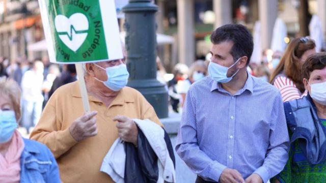 Tudanca defiende en Segovia la sanidad frente a los que quieren recortarla