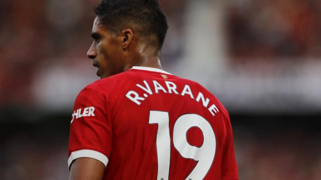 Raphaël Varane, en un partido del Manchester United en la temporada 2021/2022