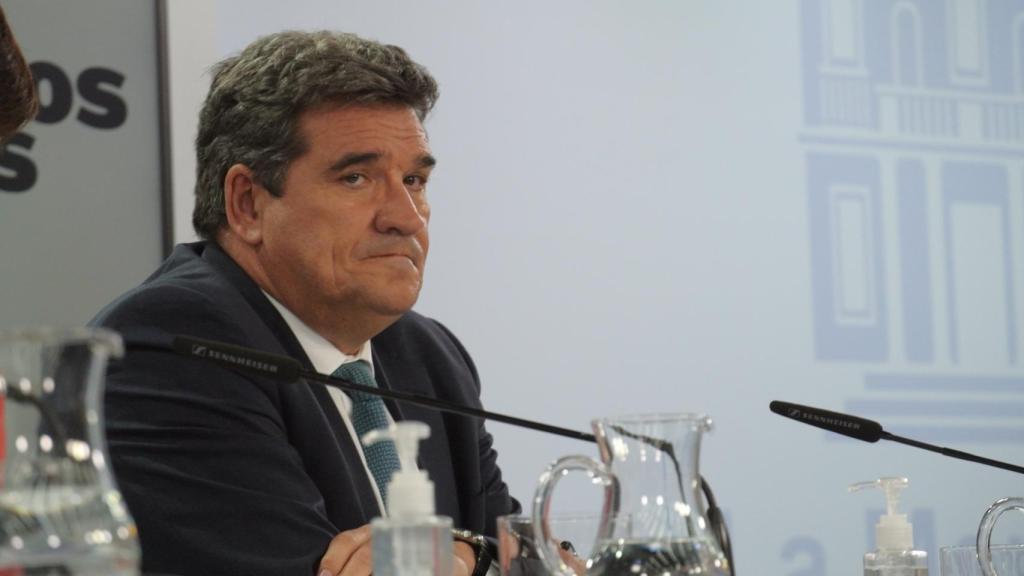 José Luis Escrivá, ministro de Inclusión, Seguridad Social y Migraciones, en la sala de prensa de Moncloa..