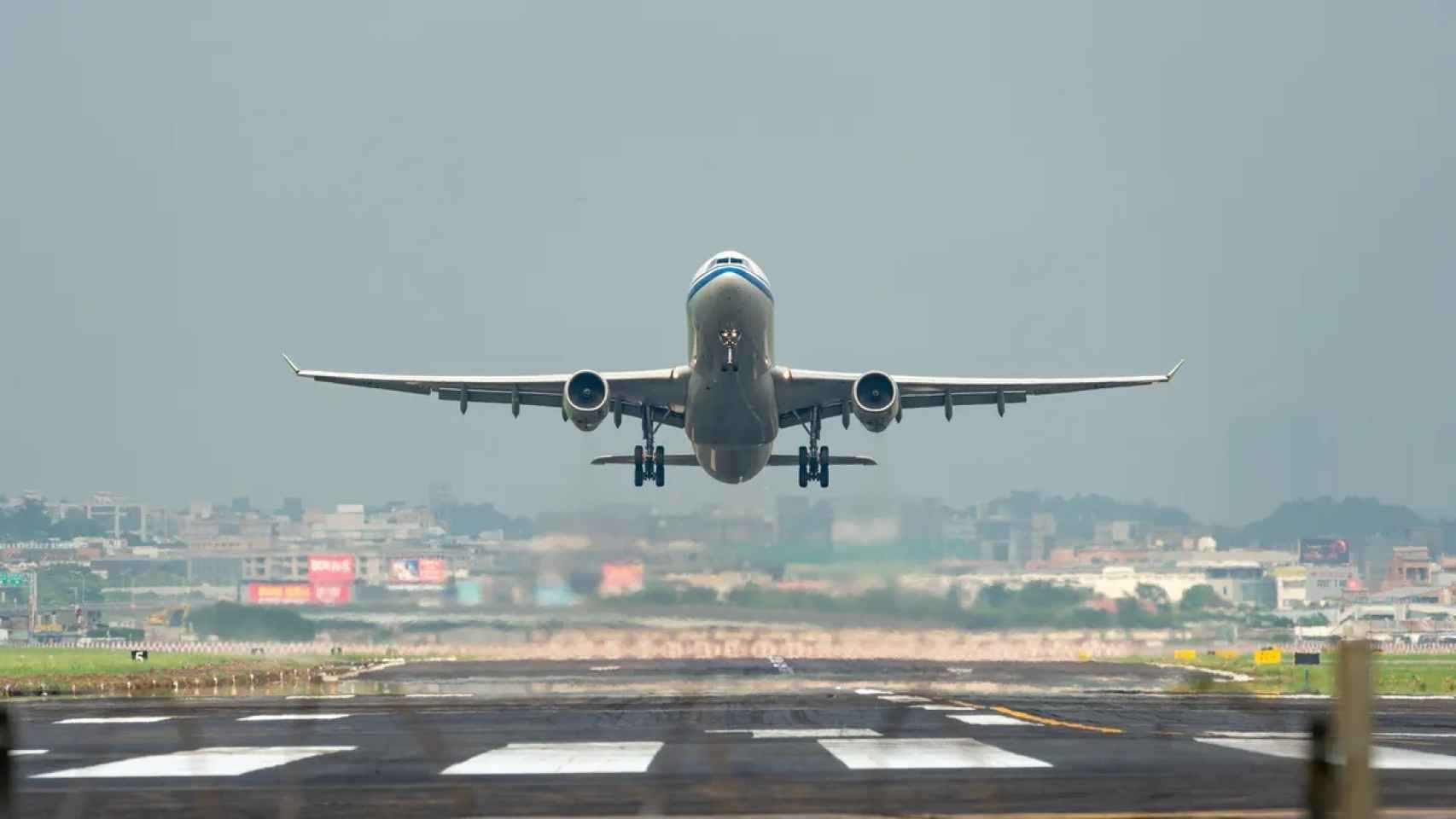 España reduce un 60% las emisiones de CO2 de los vuelos entre enero y agosto, según datos de Eurocontrol