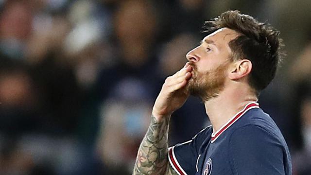 Messi celebra su primer gol con el PSG