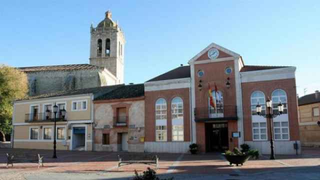 Plaza del Ayuntamiento de Aldeamayor de San Martín