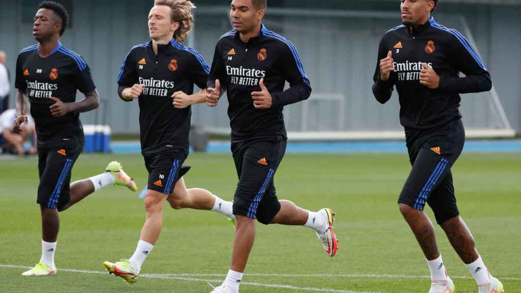 Vinicius, Modric, Casemiro y Militao, en el entrenamiento del Real Madrid