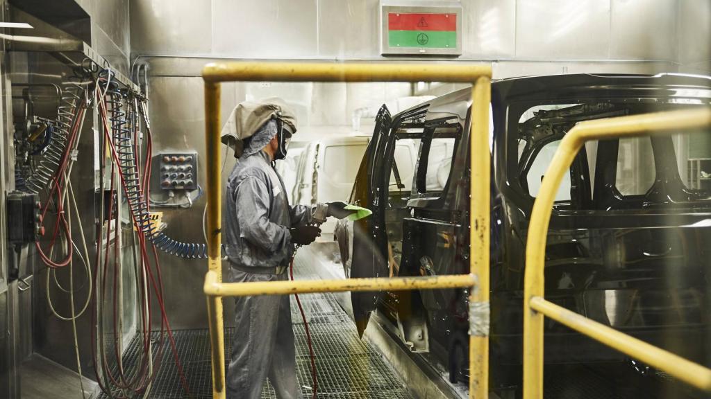Planta de pinturas de Ford Almussafes. EE