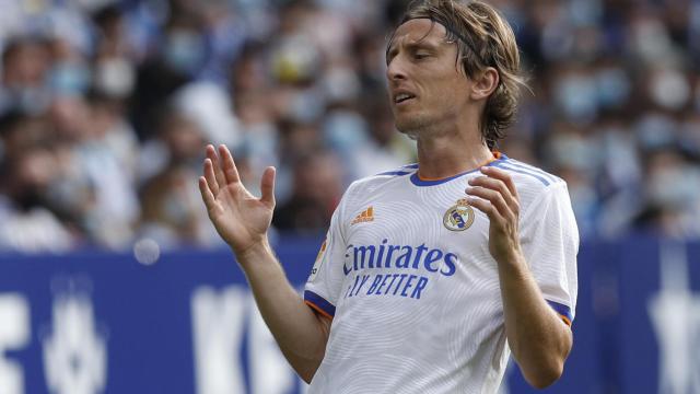 Luka Modric se lamenta por una ocasión fallada