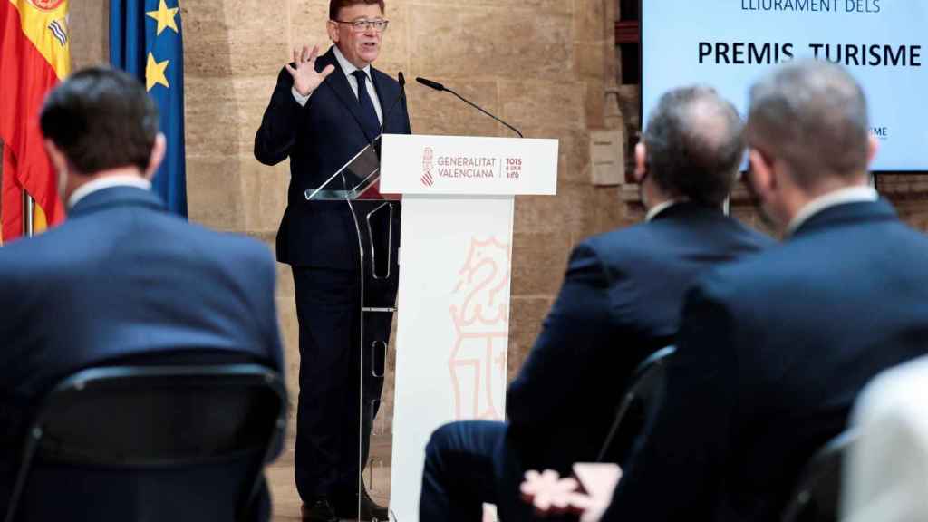 El presidente de la Generalitat, Ximo Puig, en un acto de turismo este lunes.