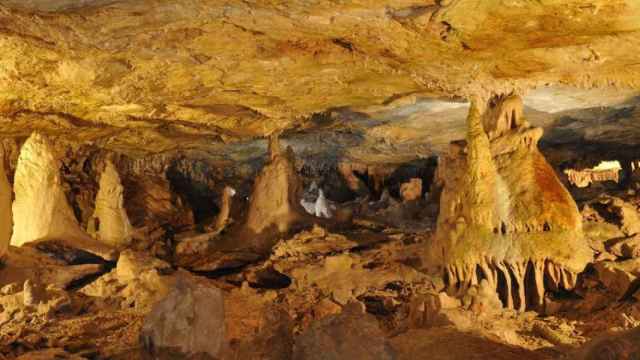 Interior de la Cueva de los Franceses