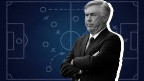 Carlo Ancelotti y la pizarra del Real Madrid