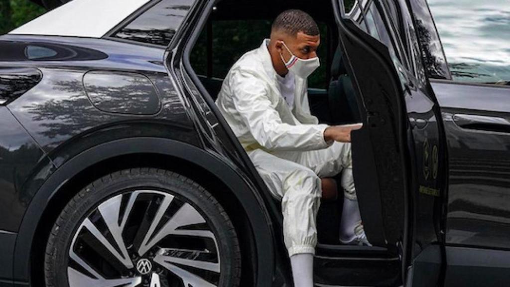 Mbappé a su llegada a Clairefontaine