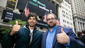 Los fundadores de Wallbox Eduard Castañeda y Enric Asunción CEO el día de la salida a Bolsa de la empresa en Nueva York.