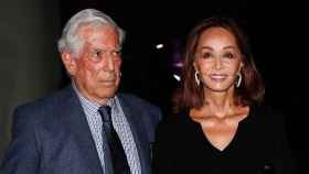Mario Vargas Llosa junto a Isabel Preysler, en un acto en Madrid en 2019.