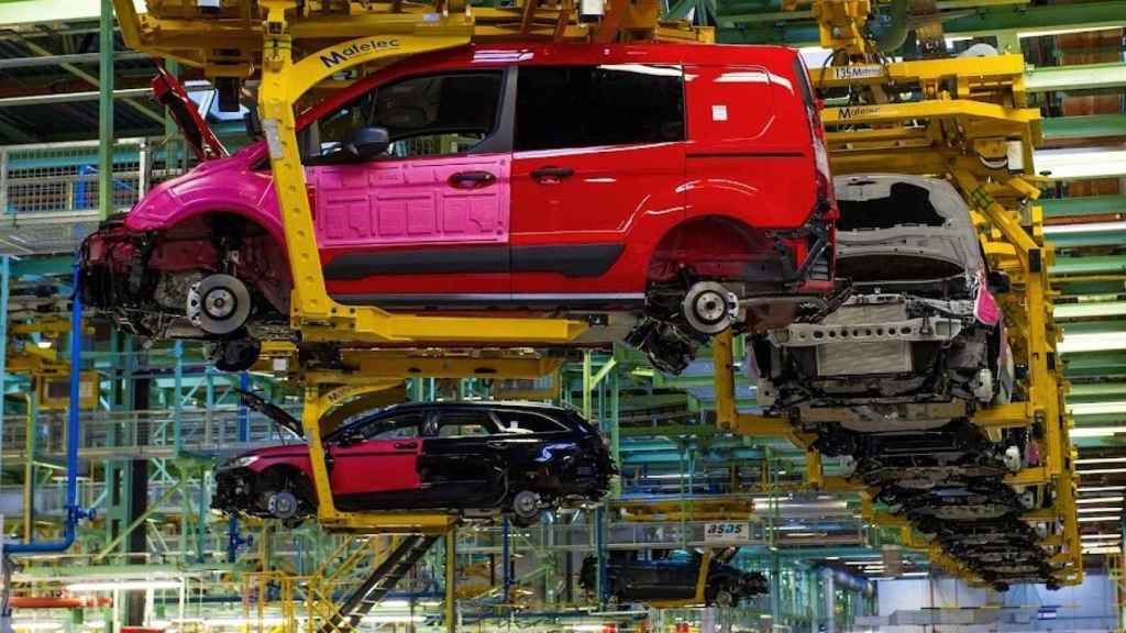 Línea de producción de Ford Almussafes. EE