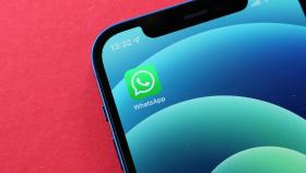 WhatsApp tiene un truco para lograr que una persona no pueda hablar en un grupo.