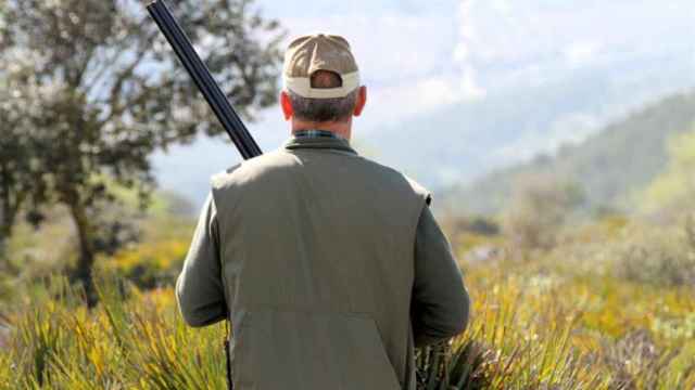 García-Page avanza la supresión de la tasa de caza y pesca en Castilla-La Mancha