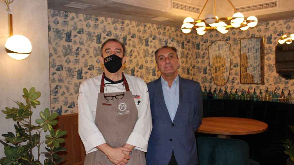 A la izquierda, el chef Iñaki Rodaballo y, a la derecha, Alfredo Rivero, director del restaurante Maison Mélie.