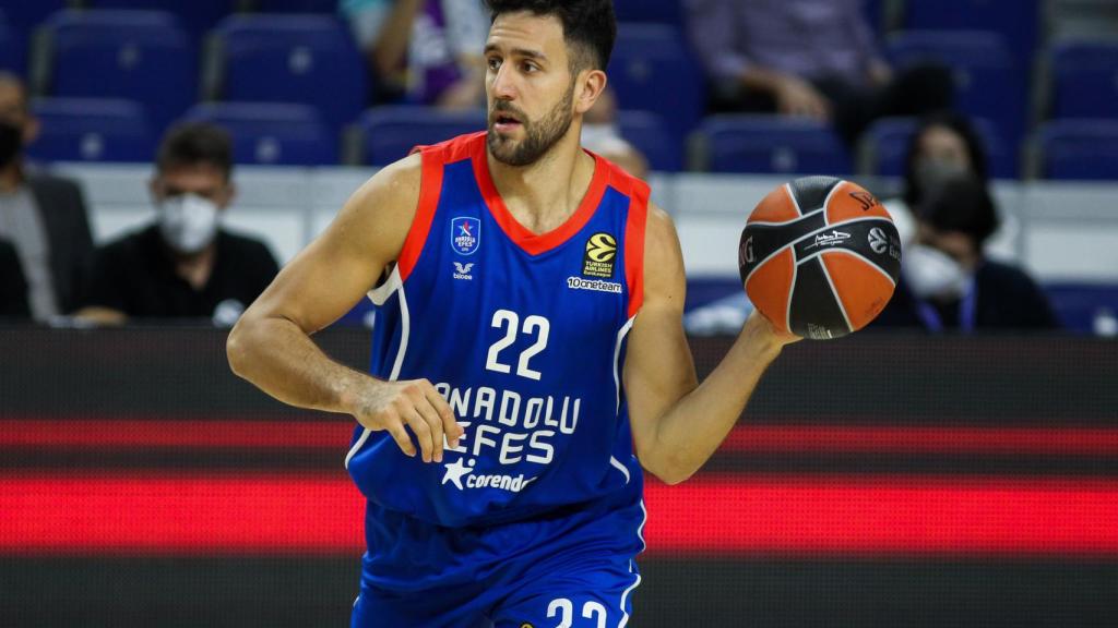 Micic durante un partido de Euroliga