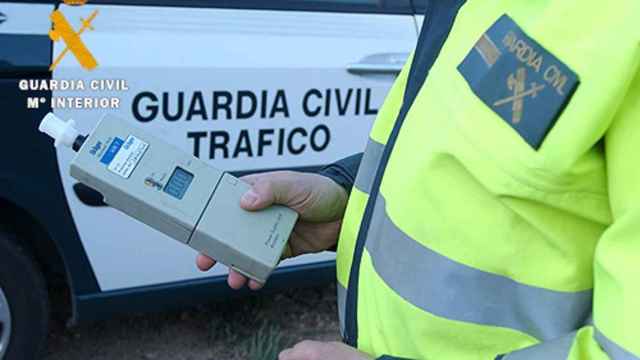 Investigan a un camionero por conducir borracho y haciendo zig-zag en Albacete