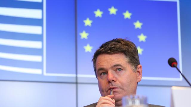 El ministro de Finanzas irlandés y presidente del Eurogrupo, Paschal Donohoe, ha sido de los últimos en retirar su veto