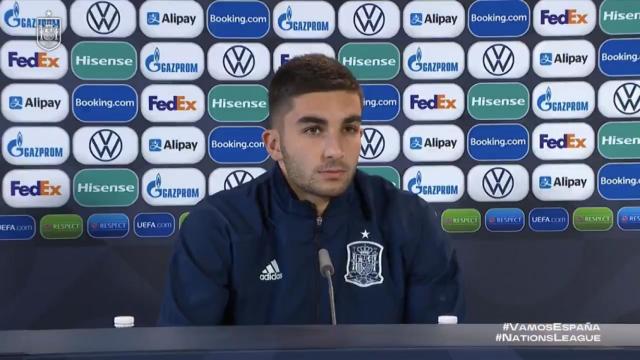 Ferrán Torres en rueda de prensa antes de la final de la Nations League