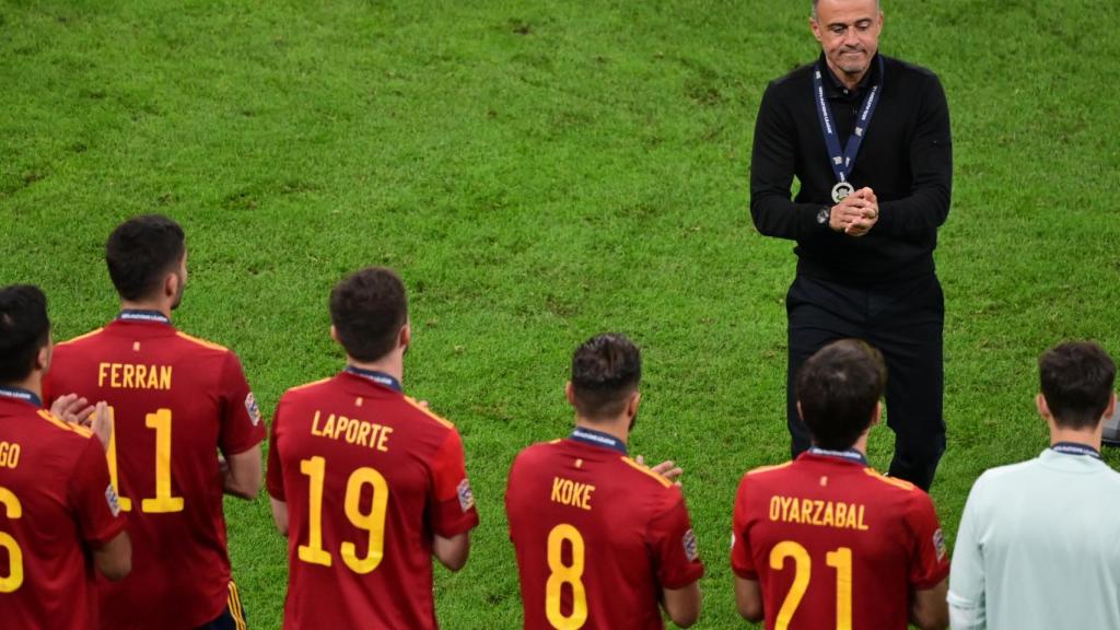 cantidad superficial desvanecerse Así decide Luis Enrique a quien convoca con España: big data y cuatro  asesores