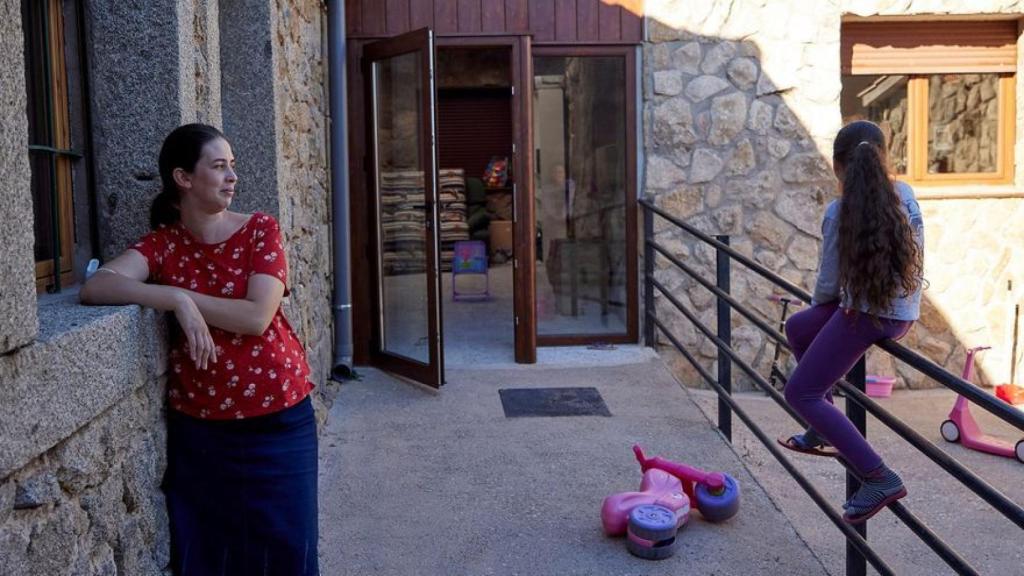Una familia desahuciada de Madrid logra una maravillosa segunda oportunidad en Garciotum. Fotos: Efe