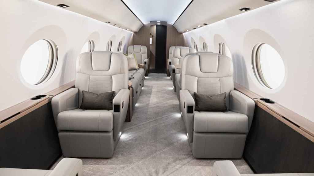 Gulfstream G400 interior