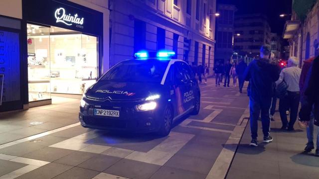 Policía Nacional en la calle Santa Clara de Zamora