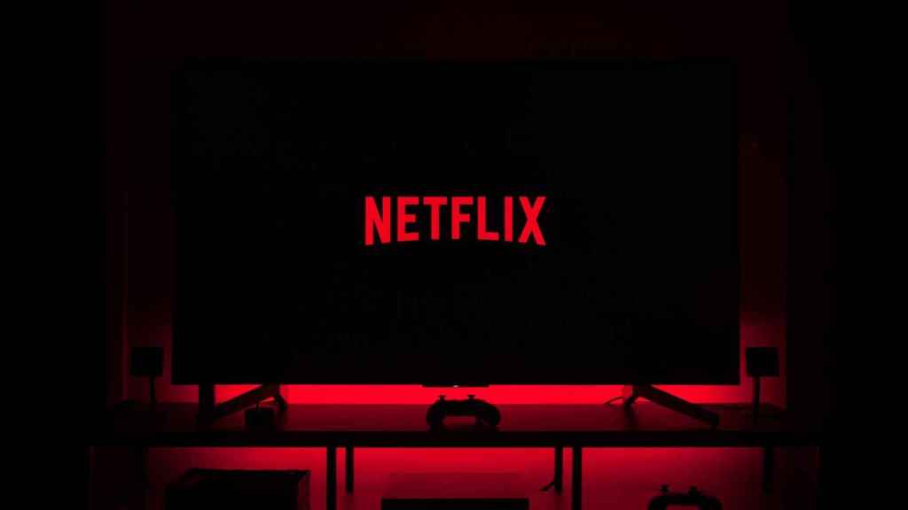 Netflix incrementa el precio de sus tarifas estándar y premium.