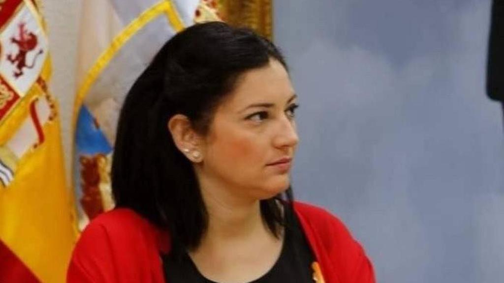 Una edil de Torrevieja expulsada de Vox se presenta a una oposición en su propio ayuntamiento
