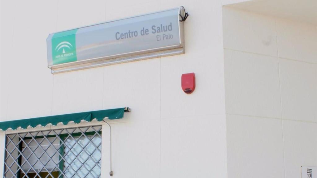 Ataque con navaja de un hombre “muy nervioso” a un centro de salud en Málaga.