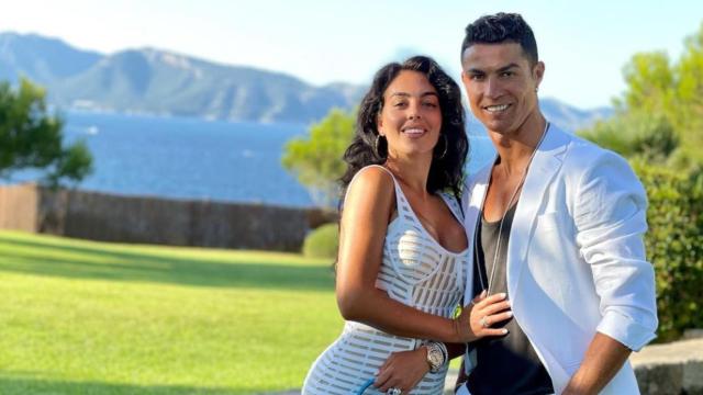 Georgina y Cristiano Ronaldo en una imagen compartida en redes sociales.