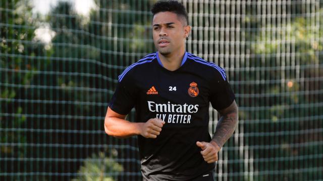 Mariano Díaz, en el entrenamiento del Real Madrid