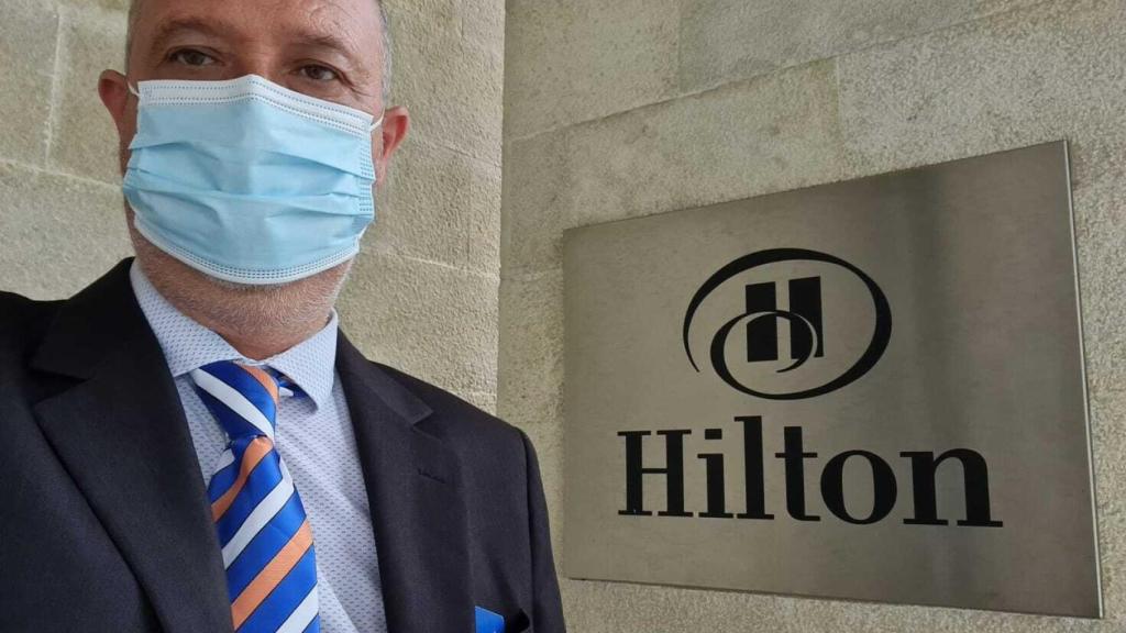 César Blasco es el actual director del hotel Hilton de Malabo, en Guinea Ecuatorial.
