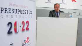 El consejero de Hacienda y Administraciones Públicas, Juan Alfonso Ruiz Molina, durante la presentación de las cuentas de 2022.