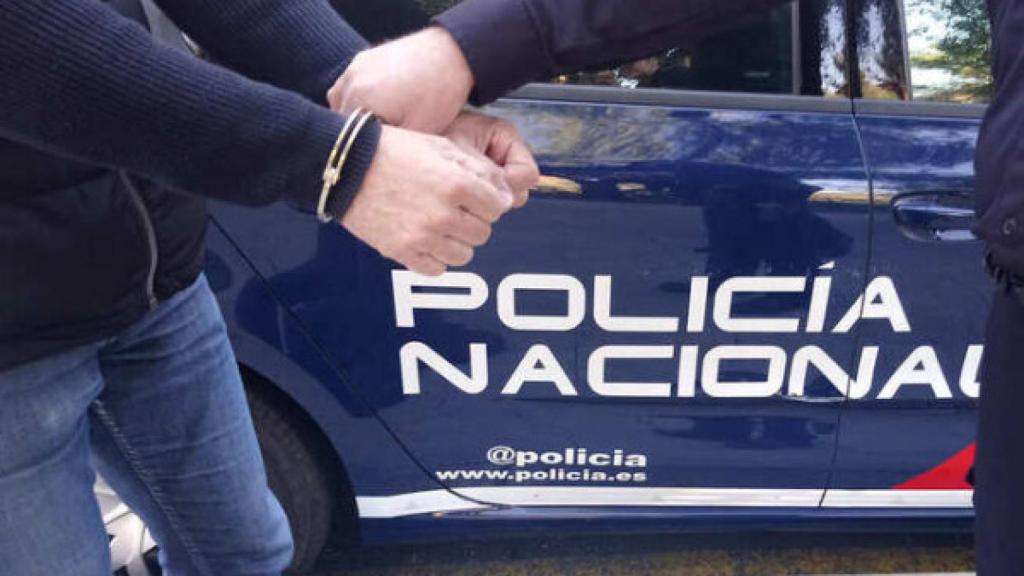 Imagen de archivo de una detención por la Policía Nacional