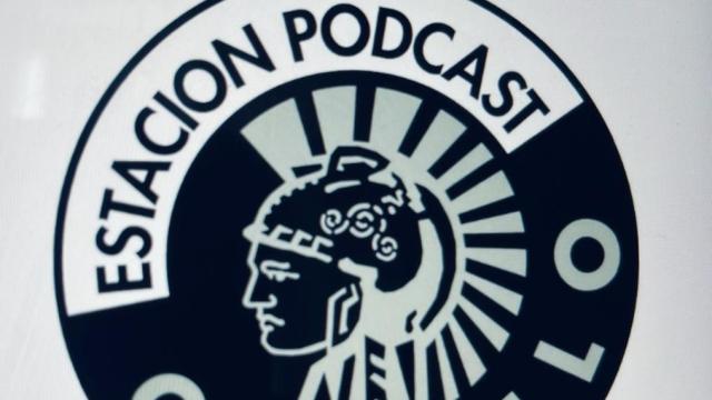 El primer boceto de logo de Estación Podcast.