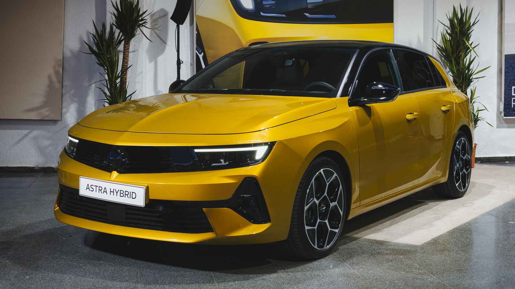 Nuevo Opel Astra 2022: precios y fecha de llegada de uno de los lanzamientos del año